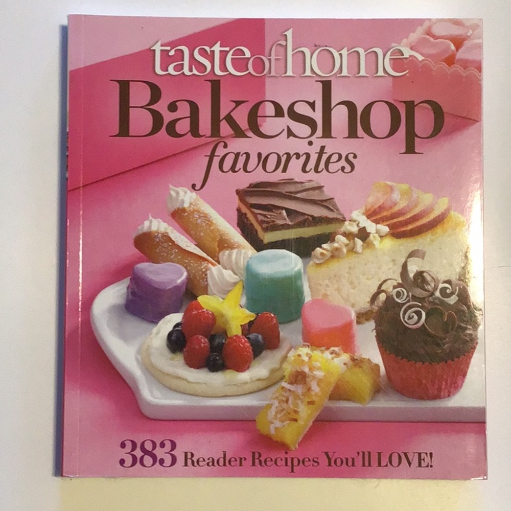 Taste of Home Bakeshop Favorites Cookbook PB Baking